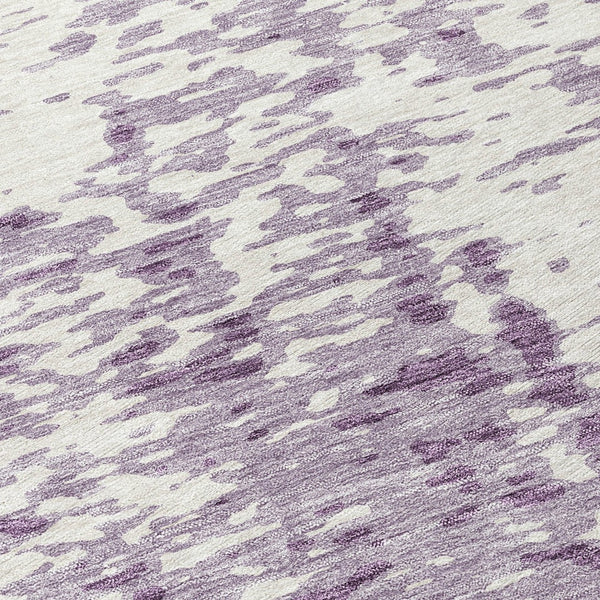 Homeroots 3' Abstract Washable Indoor Outdoor Rug - Durable, Stain Resistant, Versatile For Any Space! Lavender Polyester 612955