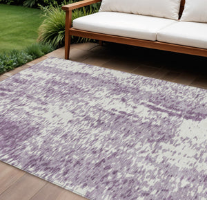 Homeroots 3' Abstract Washable Indoor Outdoor Rug - Durable, Stain Resistant, Versatile For Any Space! Lavender Polyester 612958