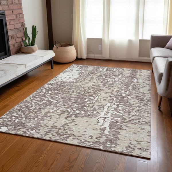 Homeroots 3' Abstract Washable Indoor Outdoor Rug - Durable, Stain Resistant, Versatile For Any Space! Taupe Polyester 612966