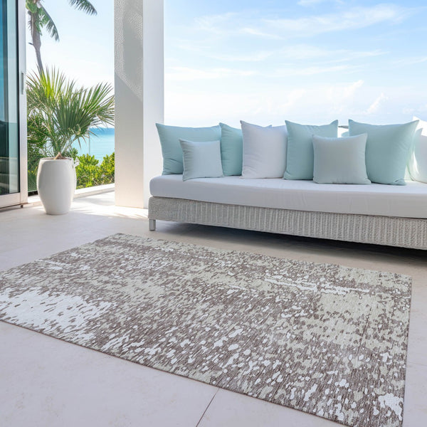 Homeroots 3' Abstract Washable Indoor Outdoor Rug - Durable, Stain Resistant, Versatile For Any Space! Taupe Polyester 612970
