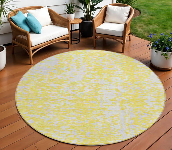 Homeroots 3' Abstract Washable Indoor Outdoor Rug - Durable, Stain Resistant, Versatile For Any Space! Yellow Polyester 612973