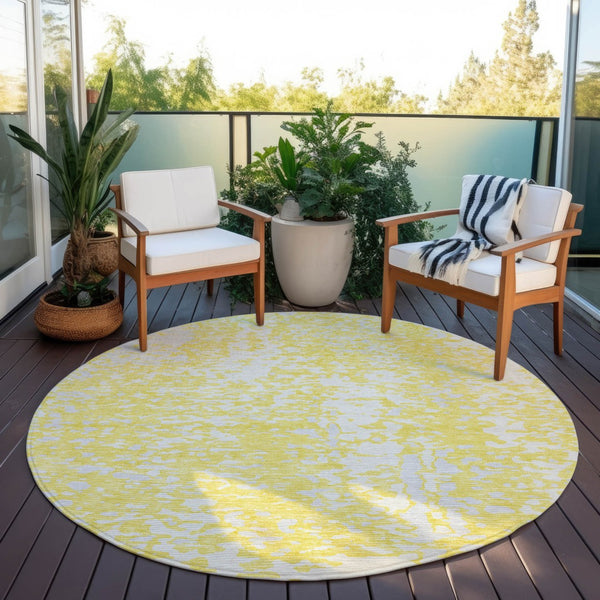 Homeroots 3' Abstract Washable Indoor Outdoor Rug - Durable, Stain Resistant, Versatile For Any Space! Yellow Polyester 612973