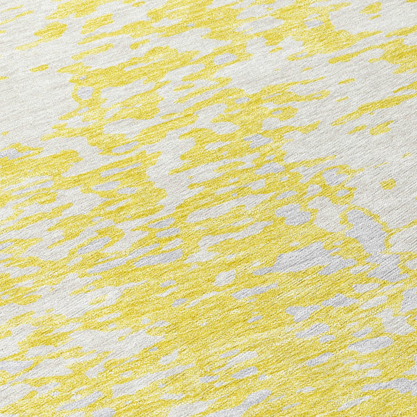 Homeroots 3' Abstract Washable Indoor Outdoor Rug - Durable, Stain Resistant, Versatile For Any Space! Yellow Polyester 612973