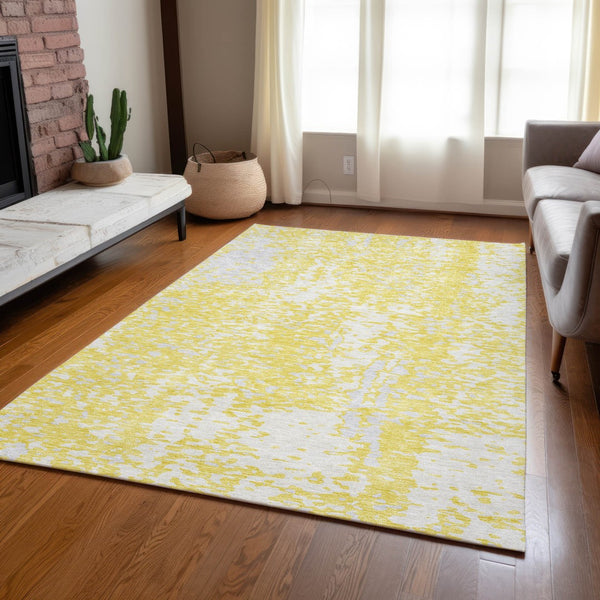 Homeroots 3' Abstract Washable Indoor Outdoor Rug - Durable, Stain Resistant, Versatile For Any Space! Yellow Polyester 612976