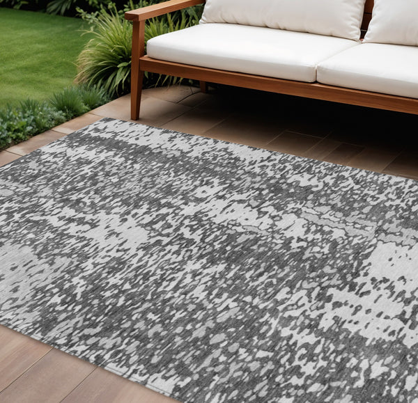 Homeroots 3' Abstract Washable Indoor Outdoor Rug - Durable, Stain Resistant, Versatile For Any Space! Charcoal Polyester 612982