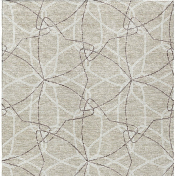 Homeroots 3' Geometric Washable Area Rug For Indoor & Outdoor Use - Stylish & Durable For High Traffic Areas Beige Polyester 612983