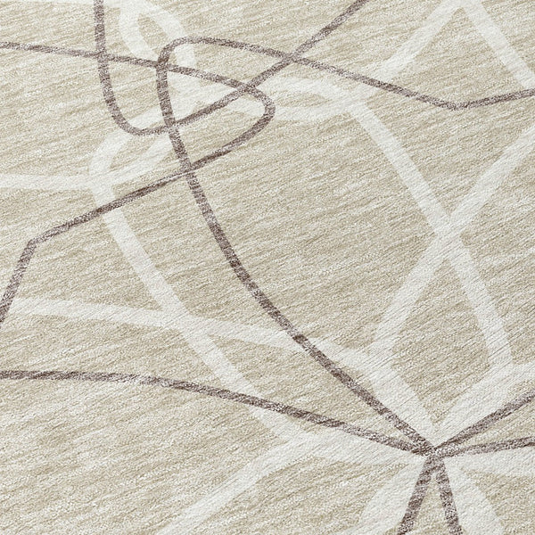 Homeroots 3' Geometric Washable Area Rug For Indoor & Outdoor Use - Stylish & Durable For High Traffic Areas Beige Polyester 612985