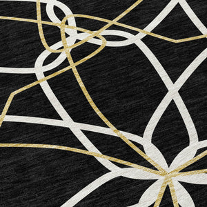 Homeroots 3' Geometric Washable Area Rug For Indoor & Outdoor Use - Stylish & Durable For High Traffic Areas Black Polyester 612992