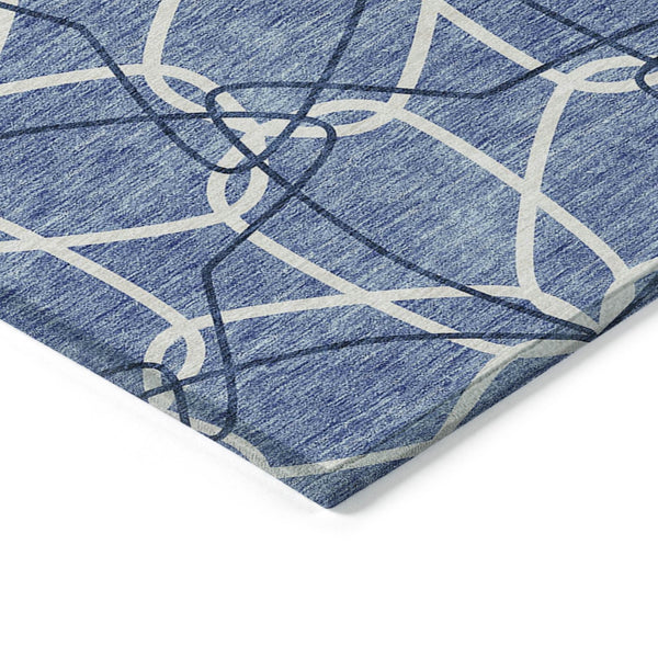 Homeroots 3' Geometric Washable Area Rug For Indoor & Outdoor Use - Stylish & Durable For High Traffic Areas Denim Blue Polyester 612998