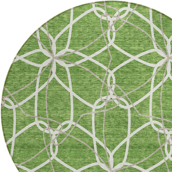 Homeroots 3' Geometric Washable Area Rug For Indoor & Outdoor Use - Stylish & Durable For High Traffic Areas Green Polyester 613003
