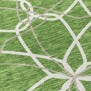 Homeroots 3' Geometric Washable Area Rug For Indoor & Outdoor Use - Stylish & Durable For High Traffic Areas Green Polyester 613003