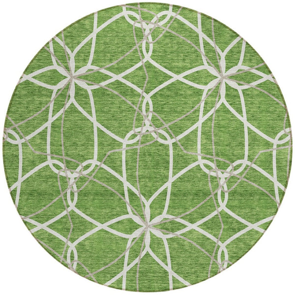 Homeroots 3' Geometric Washable Area Rug For Indoor & Outdoor Use - Stylish & Durable For High Traffic Areas Green Polyester 613003