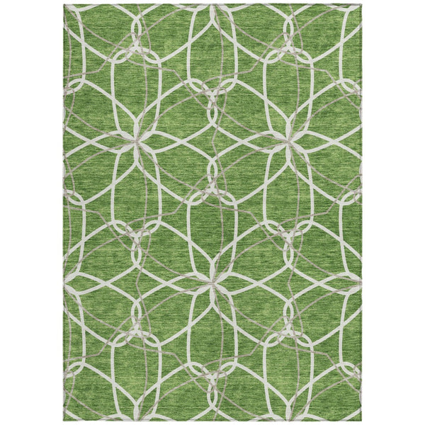 Homeroots 3' Geometric Washable Area Rug For Indoor & Outdoor Use - Stylish & Durable For High Traffic Areas Green Polyester 613006