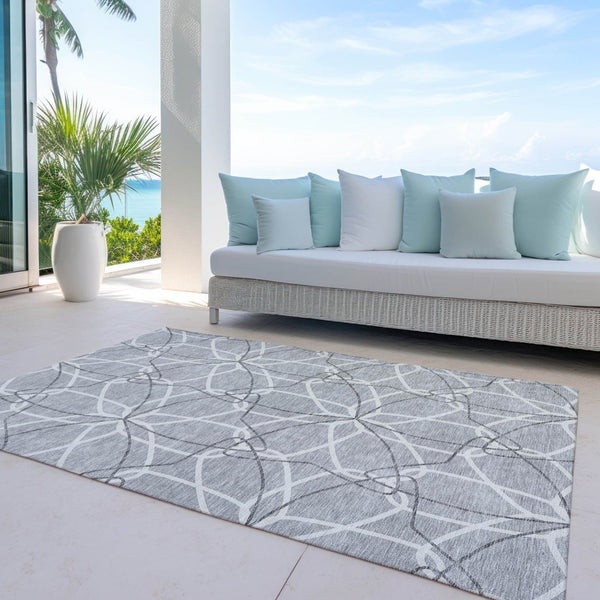 HomeRoots 5' Stylish Gray and Ivory Geometric Area Rug – Machine Washable for Indoor and Outdoor Use, Versatile Design 5' X 8' 613008