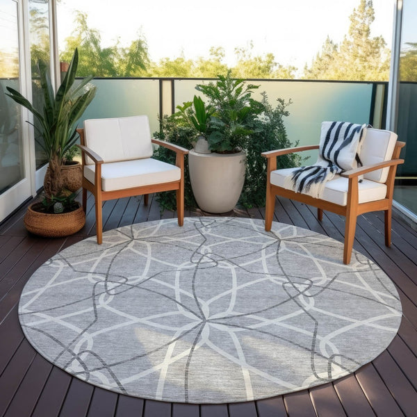 HomeRoots 5' Stylish Gray and Ivory Geometric Area Rug – Machine Washable for Indoor and Outdoor Use, Versatile Design 8' Round 613009
