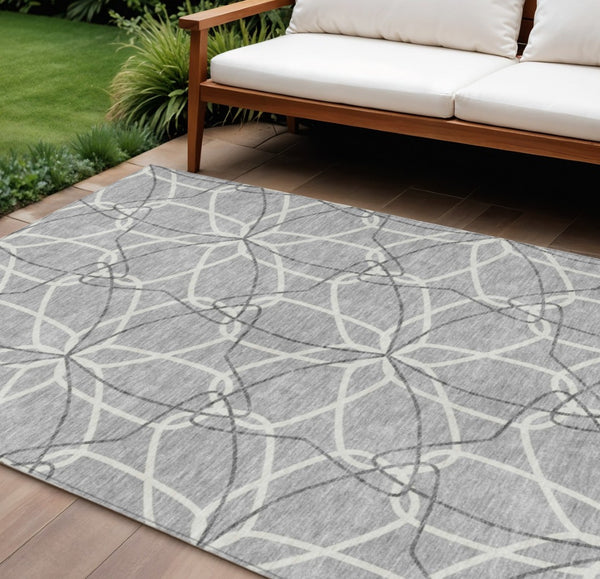 HomeRoots 5' Stylish Gray and Ivory Geometric Area Rug – Machine Washable for Indoor and Outdoor Use, Versatile Design 8' X 10' 613010