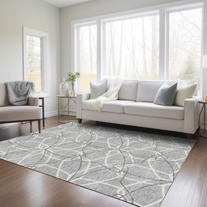 Homeroots 3' Geometric Washable Area Rug For Indoor & Outdoor Use - Stylish & Durable For High Traffic Areas Gray Polyester 613011