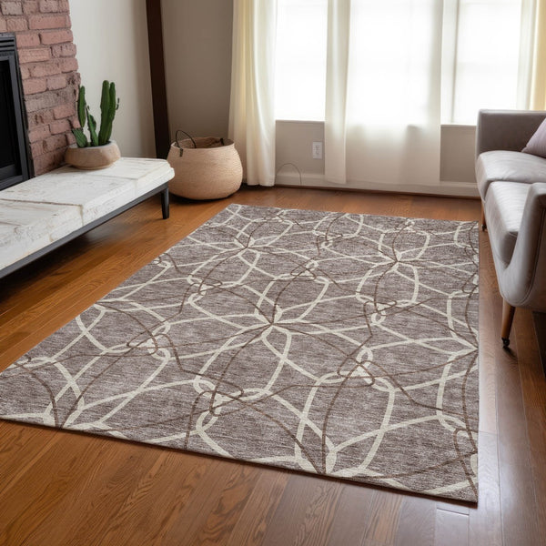 Homeroots 3' Geometric Washable Area Rug For Indoor & Outdoor Use - Stylish & Durable For High Traffic Areas Taupe Polyester 613049