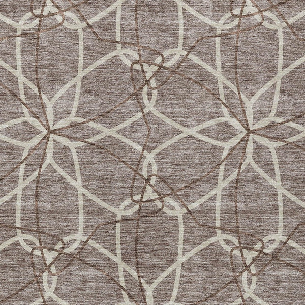 HomeRoots 5' Taupe and Ivory Geometric Area Rug - Stylish, Washable, Durable, Perfect for Indoor & Outdoor Spaces 5' X 8' 613050