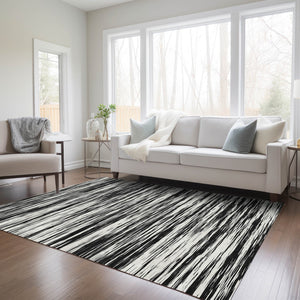 Homeroots 3' Abstract Washable Indoor Outdoor Area Rug - Durable, Stylish, And Easy To Maintain For Any Space Black Polyester 613071