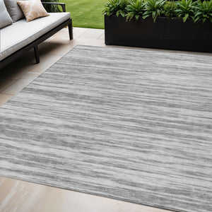 Homeroots 3' Abstract Washable Indoor Outdoor Area Rug - Durable, Stylish, And Easy To Maintain For Any Space Gray Polyester 613098