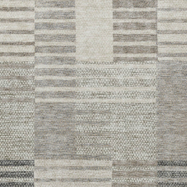 Homeroots 3' Stylish Striped Washable Area Rug For Indoor Or Outdoor Use - Durable, Easy To Clean Design Beige Polyester 613151