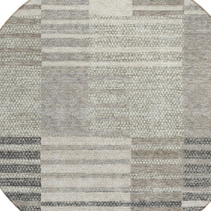 Homeroots 3' Stylish Striped Washable Area Rug For Indoor Or Outdoor Use - Durable, Easy To Clean Design Beige Polyester 613153