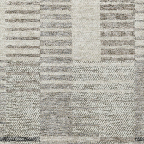 Homeroots 3' Stylish Striped Washable Area Rug For Indoor Or Outdoor Use - Durable, Easy To Clean Design Beige Polyester 613155