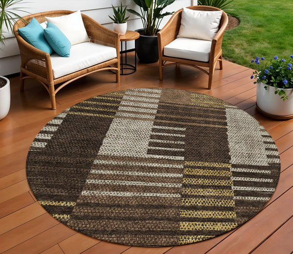 Homeroots 3' Stylish Striped Washable Area Rug For Indoor Or Outdoor Use - Durable, Easy To Clean Design Chocolate Polyester 613159
