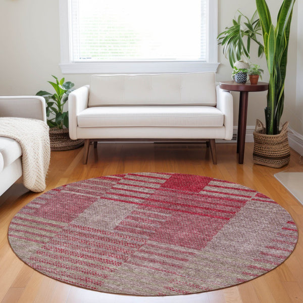 Homeroots 3' Stylish Striped Washable Area Rug For Indoor Or Outdoor Use - Durable, Easy To Clean Design Burgundy Polyester 613165