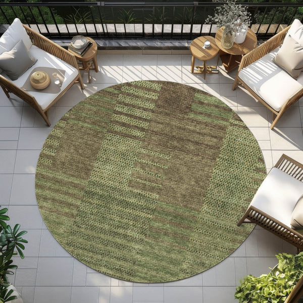 Homeroots 3' Stylish Striped Washable Area Rug For Indoor Or Outdoor Use - Durable, Easy To Clean Design Brown Polyester 613171