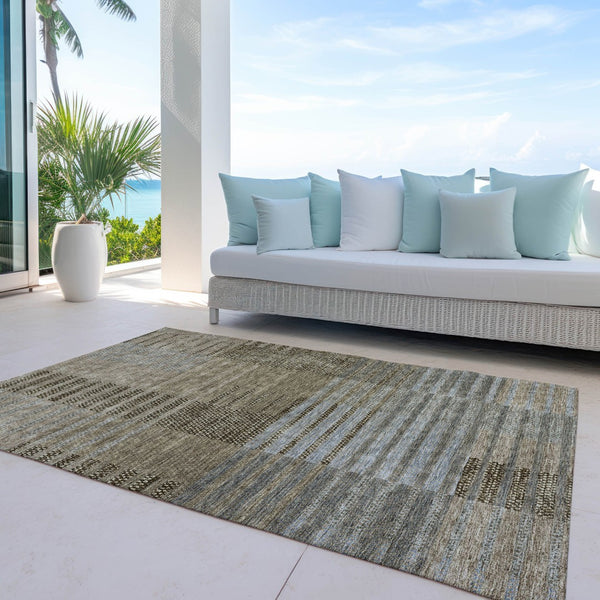 Homeroots 3' Stylish Striped Washable Area Rug For Indoor Or Outdoor Use - Durable, Easy To Clean Design Taupe Polyester 613181