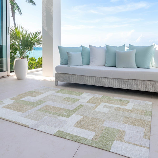 Homeroots 3' Stylish Geometric Washable Area Rug For Indoor And Outdoor Use - Durable & Versatile Design Beige Polyester 613187