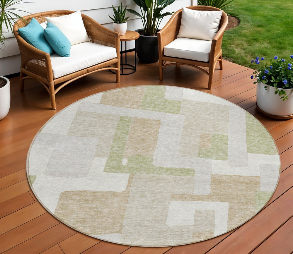 Homeroots 3' Stylish Geometric Washable Area Rug For Indoor And Outdoor Use - Durable & Versatile Design Beige Polyester 613189