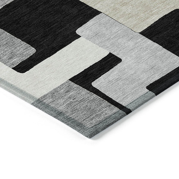 Homeroots 3' Stylish Geometric Washable Area Rug For Indoor And Outdoor Use - Durable & Versatile Design Black Polyester 613193