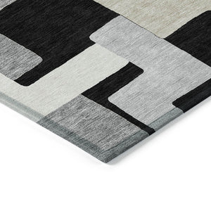 Homeroots 3' Stylish Geometric Washable Area Rug For Indoor And Outdoor Use - Durable & Versatile Design Black Polyester 613194