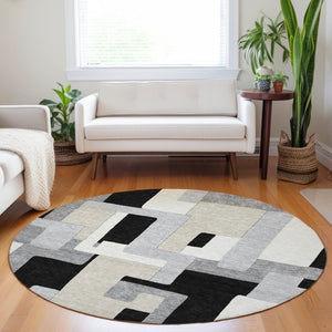 Homeroots 3' Stylish Geometric Washable Area Rug For Indoor And Outdoor Use - Durable & Versatile Design Black Polyester 613195