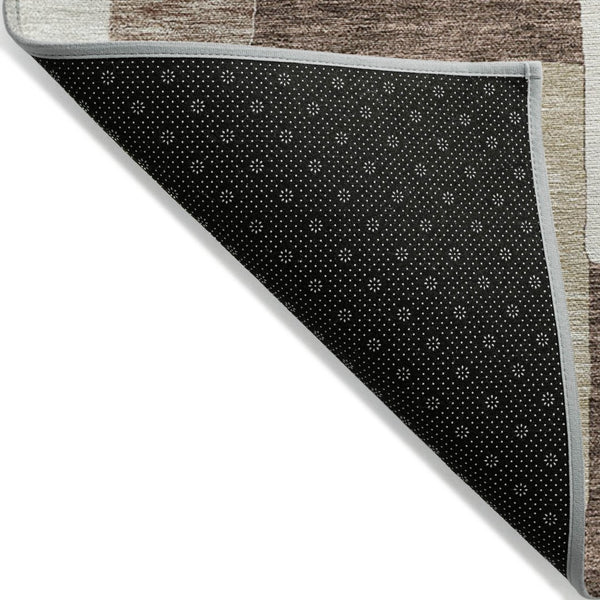 Homeroots 3' Stylish Geometric Washable Area Rug For Indoor And Outdoor Use - Durable & Versatile Design Brown Polyester 613202