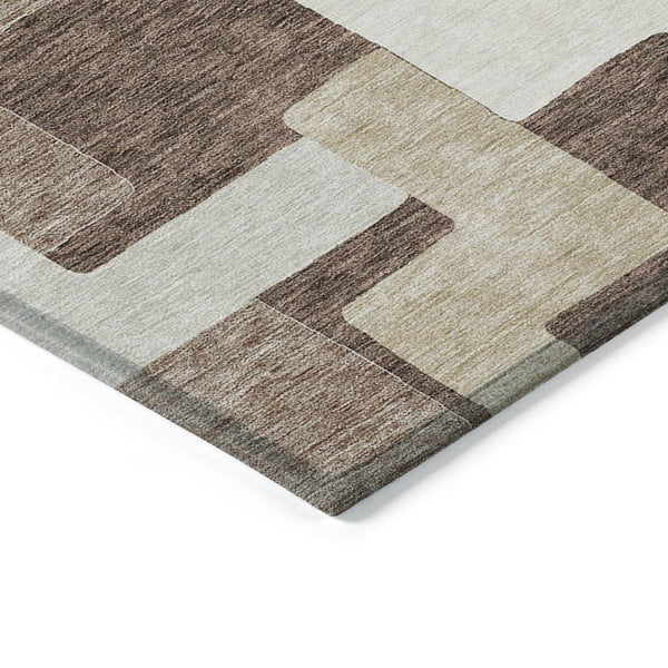 Homeroots 3' Stylish Geometric Washable Area Rug For Indoor And Outdoor Use - Durable & Versatile Design Brown Polyester 613203