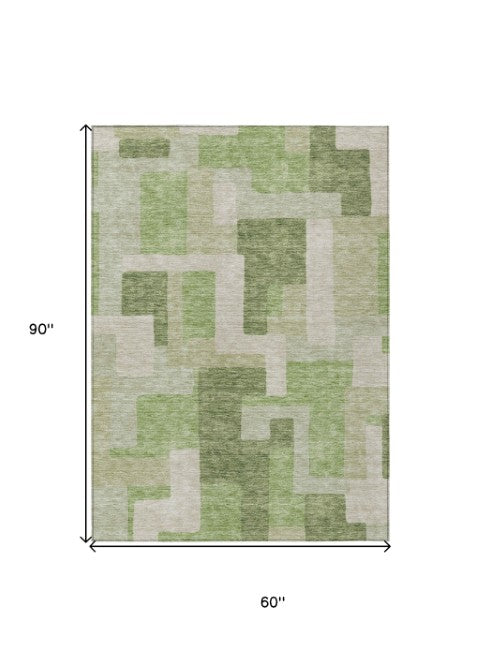 Homeroots 3' Stylish Geometric Washable Area Rug For Indoor And Outdoor Use - Durable & Versatile Design Green Polyester 613206