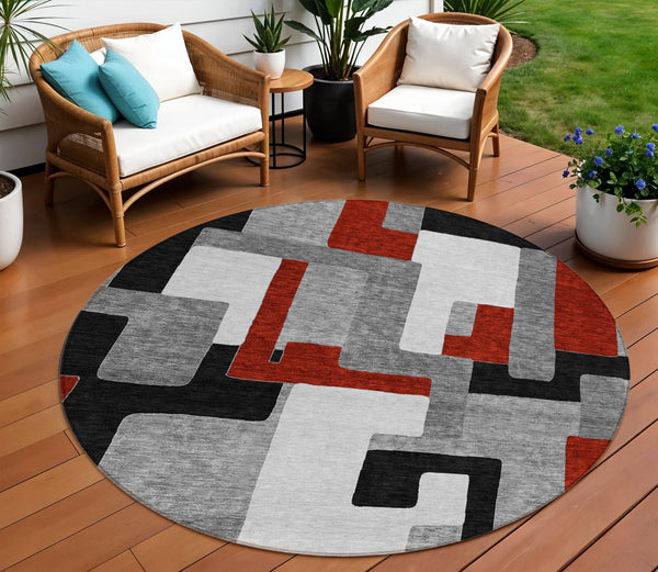 Homeroots 3' Stylish Geometric Washable Area Rug For Indoor And Outdoor Use - Durable & Versatile Design Gray Polyester 613213