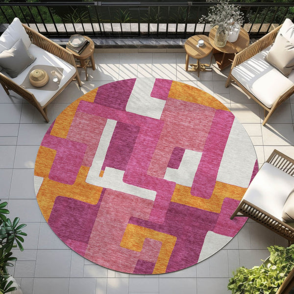 Homeroots 3' Stylish Geometric Washable Area Rug For Indoor And Outdoor Use - Durable & Versatile Design Pink Polyester 613225