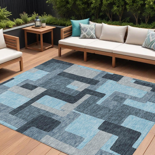 Homeroots 3' Stylish Geometric Washable Area Rug For Indoor And Outdoor Use - Durable & Versatile Design Sky Blue Polyester 613239