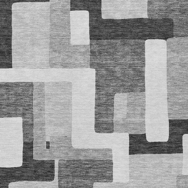 Homeroots 3' Stylish Geometric Washable Area Rug For Indoor And Outdoor Use - Durable & Versatile Design Silver Polyester 613242