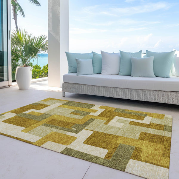 Homeroots 3' Stylish Geometric Washable Area Rug For Indoor And Outdoor Use - Durable & Versatile Design Wheat Polyester 613252