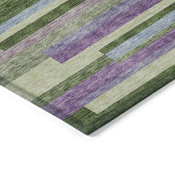 Homeroots 3' Striped Washable Area Rug For Indoor And Outdoor Spaces - Durable, Stylish, And Easy To Maintain Moss Green Polyester 613270