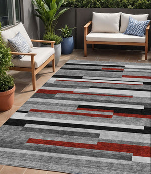 Homeroots 3' Striped Washable Area Rug For Indoor And Outdoor Spaces - Durable, Stylish, And Easy To Maintain Gray Polyester 613273