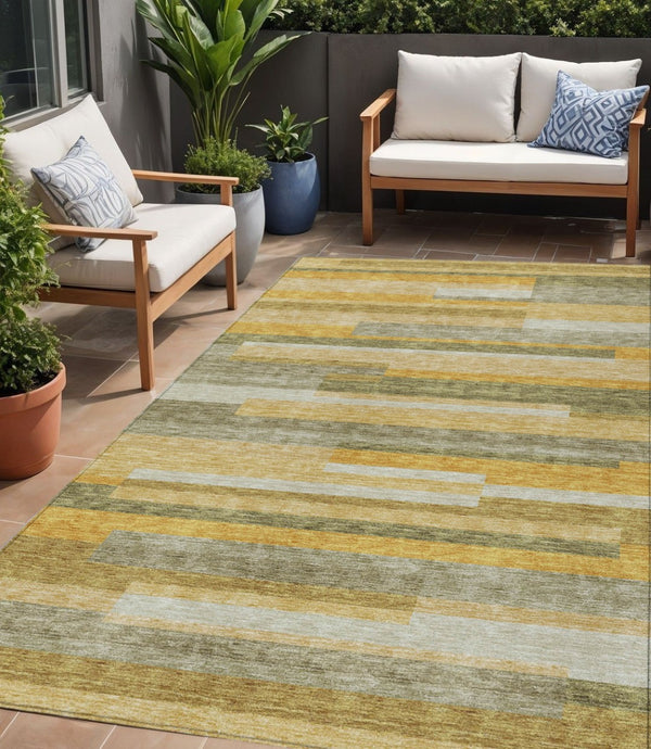 HomeRoots 5' Gold Wheat and Ivory Striped Washable Area Rug - Stylish Indoor/Outdoor Decor for Any Space 5' X 8' 613279