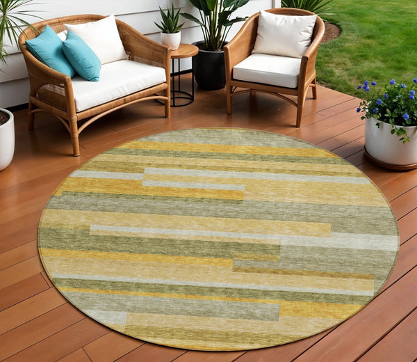 HomeRoots 5' Gold Wheat and Ivory Striped Washable Area Rug - Stylish Indoor/Outdoor Decor for Any Space 8' Round 613280