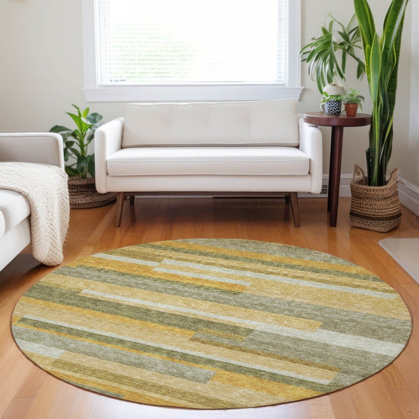 HomeRoots 5' Gold Wheat and Ivory Striped Washable Area Rug - Stylish Indoor/Outdoor Decor for Any Space 8' Round 613280